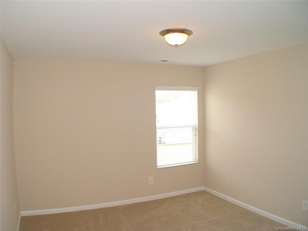 616 Rook Road Charlotte, NC 28216 - Photo 13 of 18