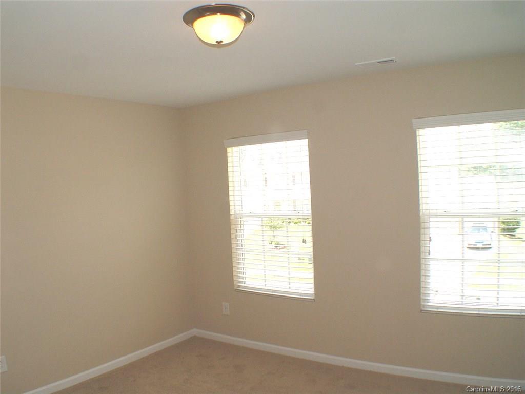 616 Rook Road Charlotte, NC 28216 - Photo 14 of 18