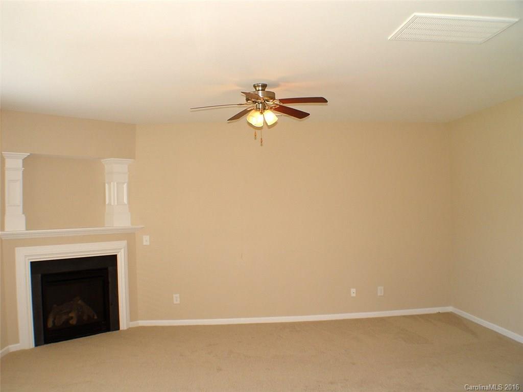 616 Rook Road Charlotte, NC 28216 - Photo 8 of 18