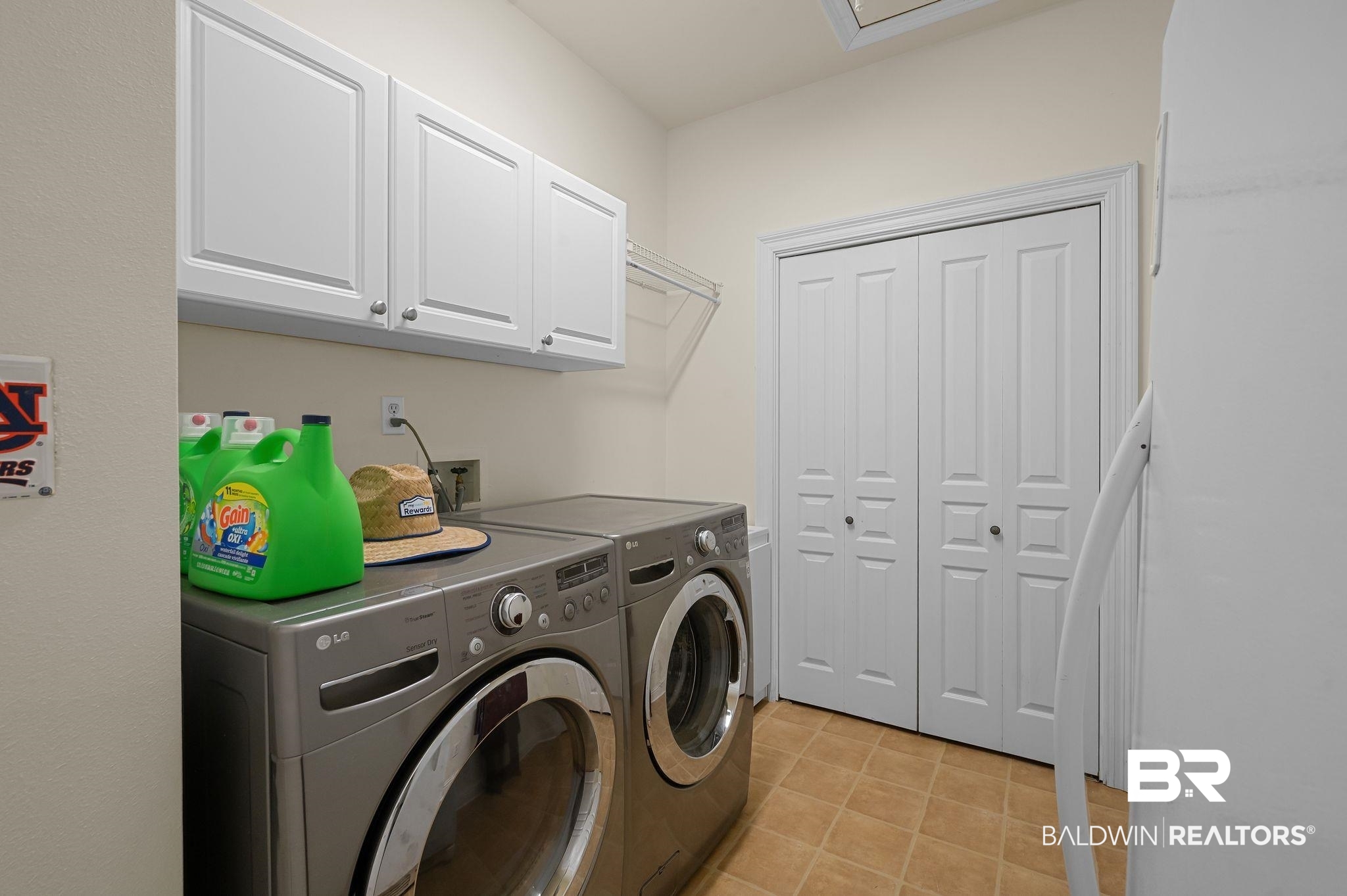 16288 Ferry Road Fairhope, AL 36532 - Photo 29 of 55 Laundry
