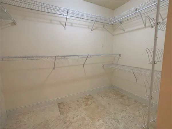 $2,400 | 1721 Whitehall Drive, Unit 102, Davie, FL 33324