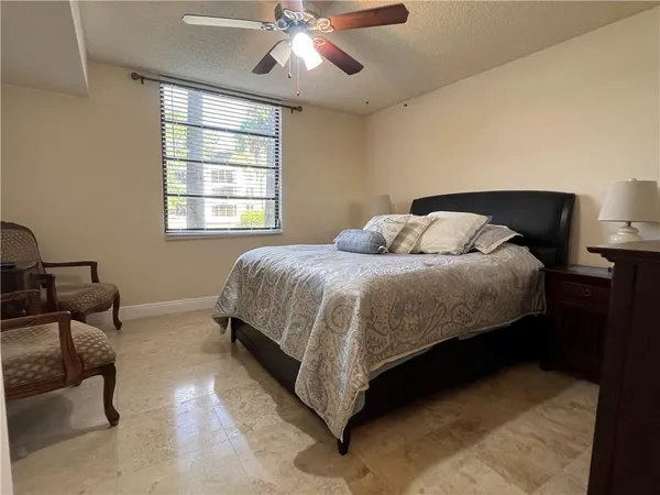 $2,400 | 1721 Whitehall Drive, Unit 102, Davie, FL 33324