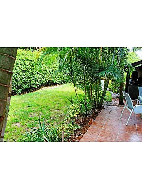 7200 Northwest 2nd Avenue, Unit 490 Boca Raton, FL 33487 - Photo 8 of 9 Exterior Back