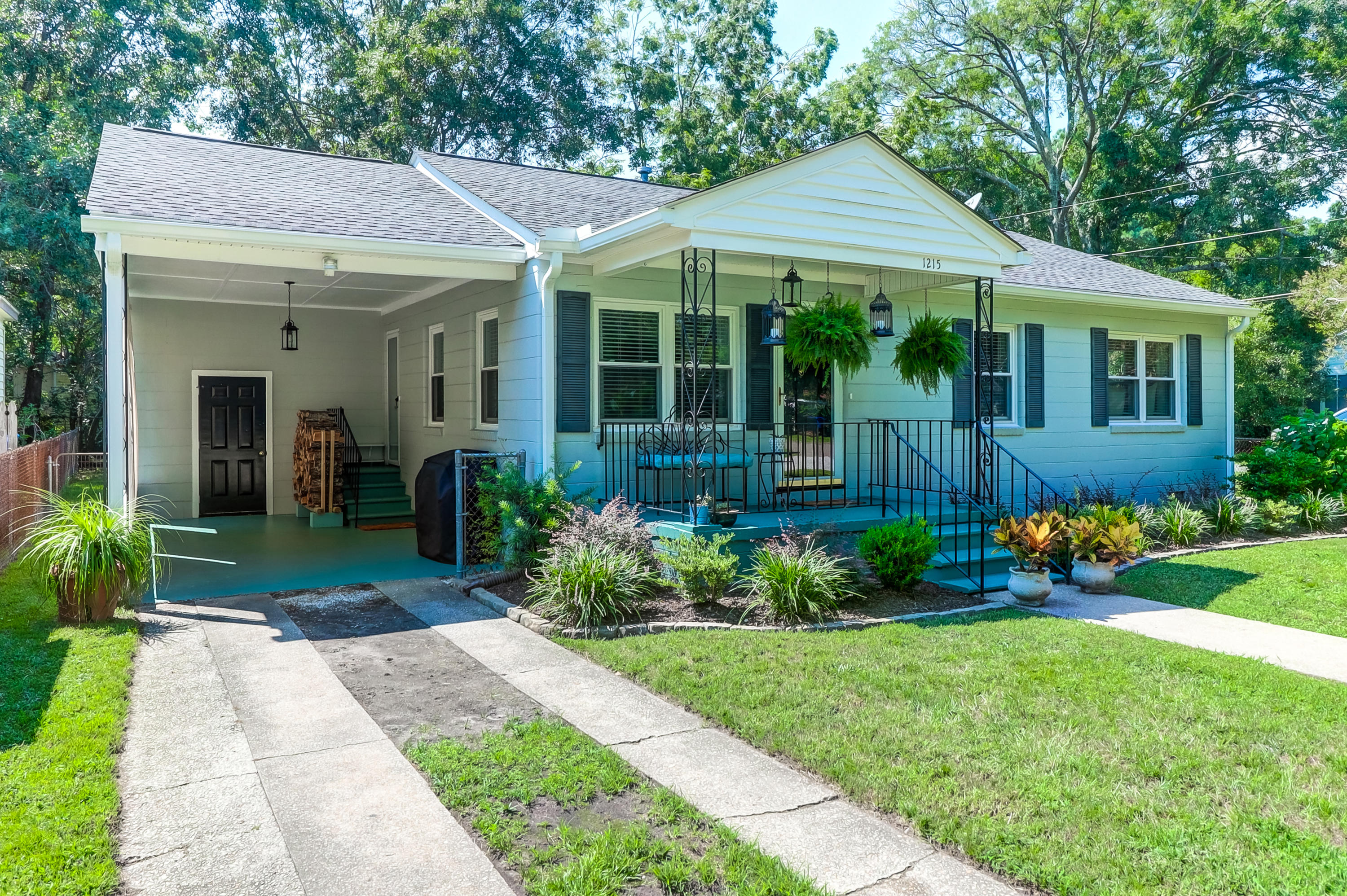 1215 Camellia Road Charleston, SC 29407 - Photo 1 of 46 1215 Camellia (3)