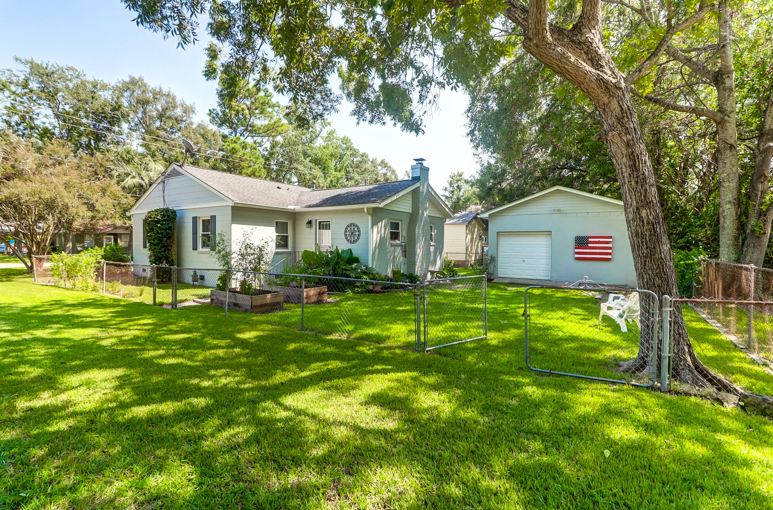 1215 Camellia Road Charleston, SC 29407 - Photo 44 of 46 1215 Camellia (47)