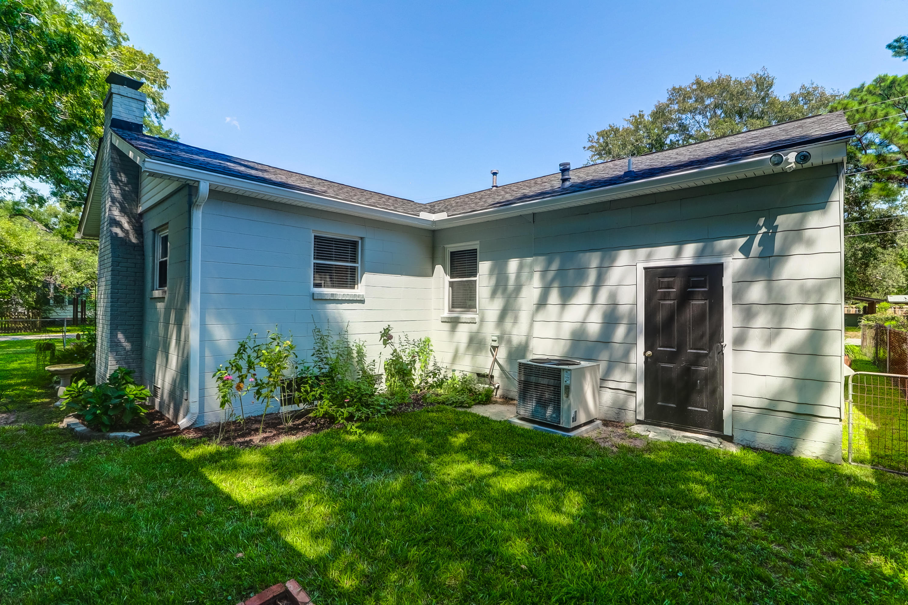 1215 Camellia Road Charleston, SC 29407 - Photo 45 of 46 1215 Camellia (49)