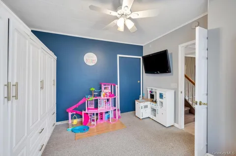 $599,000 | 5 Washington Avenue, East Islip, NY 11730