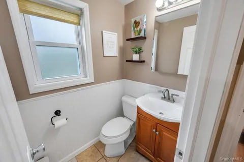 $599,000 | 5 Washington Avenue, East Islip, NY 11730