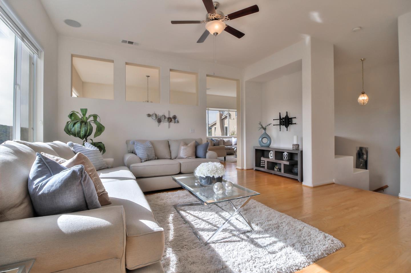 897 Skyridge Drive Pacifica, CA 94044 - Photo 18 of 37 a living room with furniture