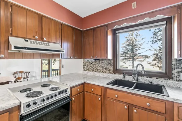 $379,900 | 112 13th Avenue, New Glarus, WI 53574