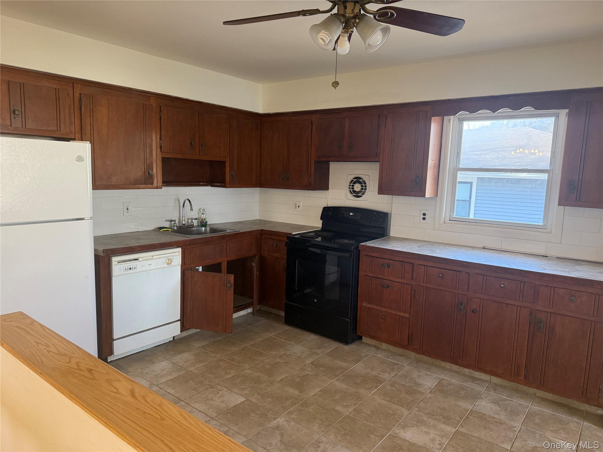 53 King Road Rocky Point, NY 11778 - Photo 18 of 30