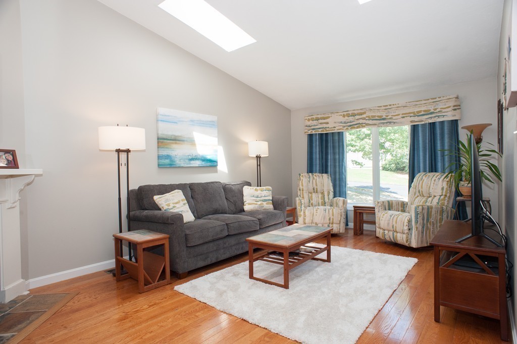 25 Nottingham Road, Unit 25 Grafton, MA 01519 - Photo 7 of 27 Gallery Image 7