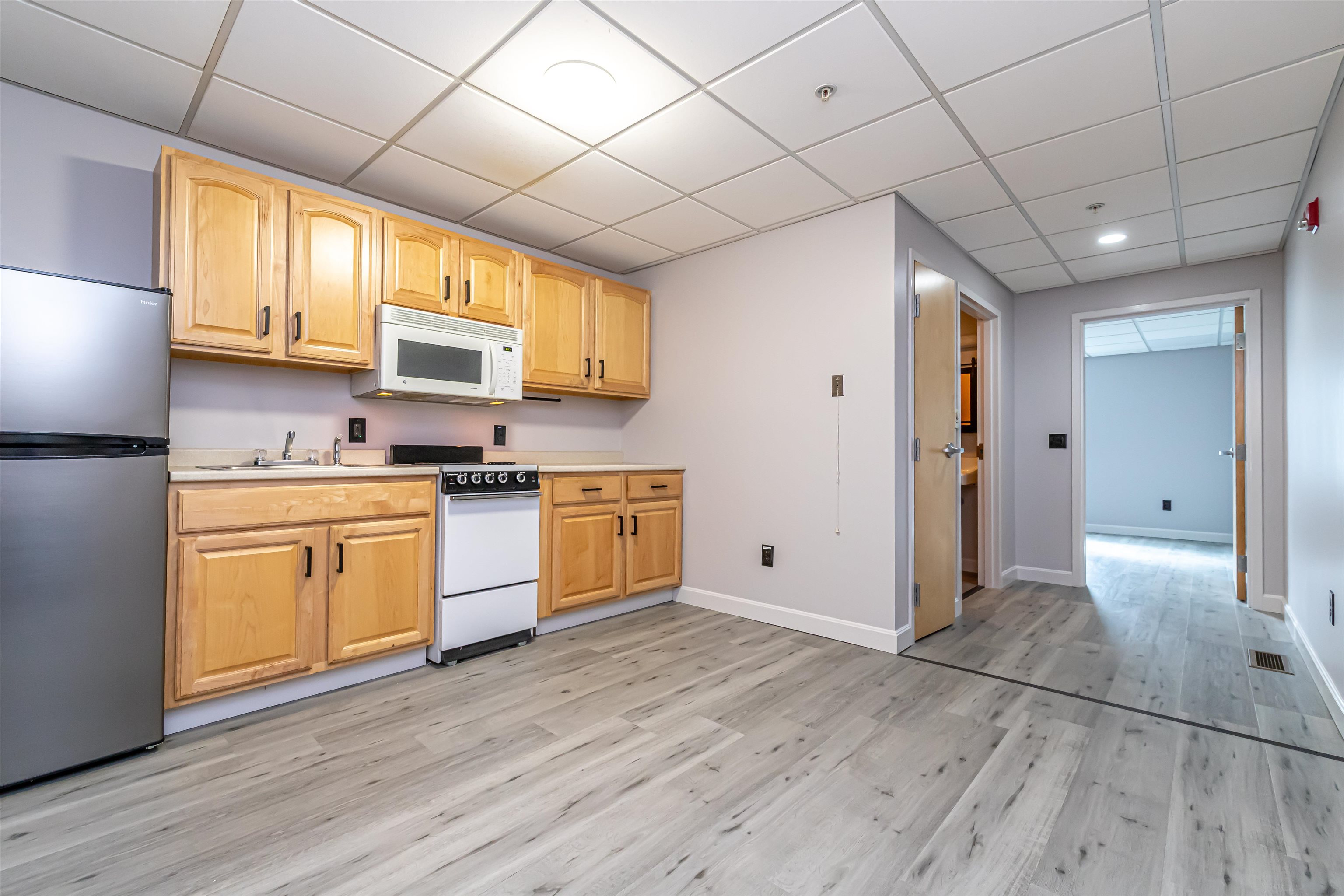 29 Center Street, Unit 5 Goffstown, NH 03045 - Photo 15 of 56