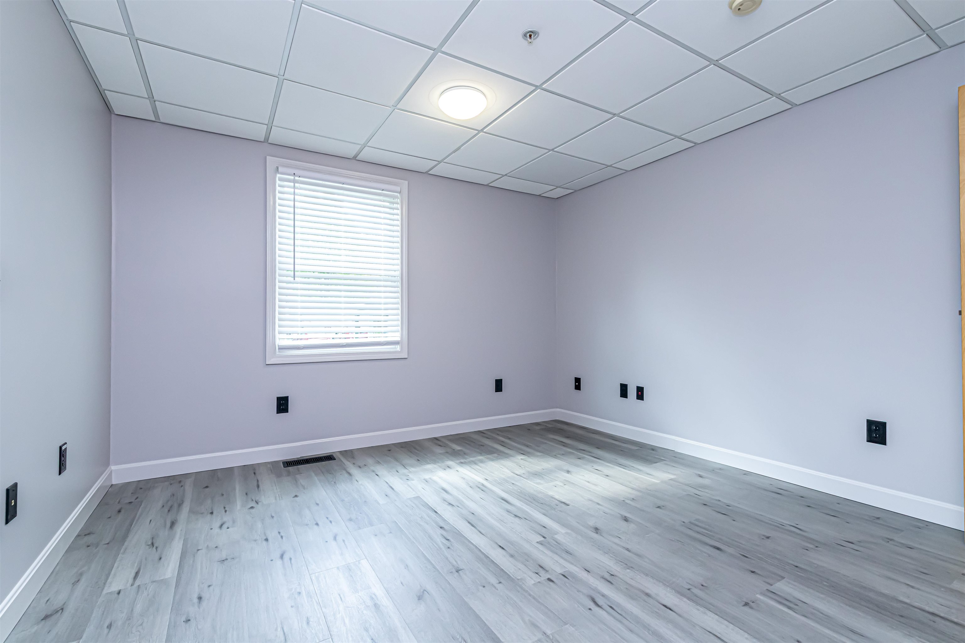 29 Center Street, Unit 5 Goffstown, NH 03045 - Photo 24 of 56