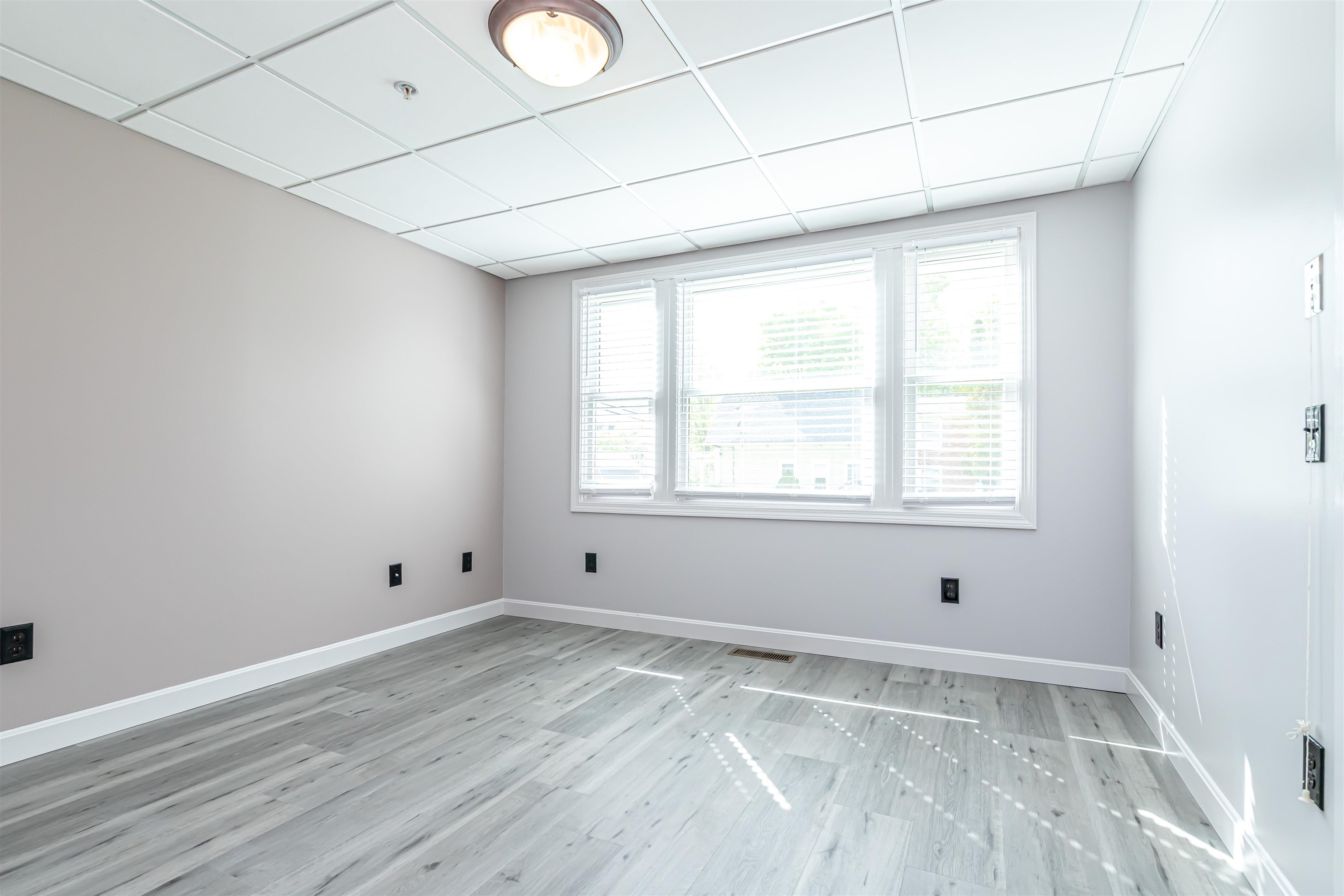 29 Center Street, Unit 5 Goffstown, NH 03045 - Photo 28 of 56