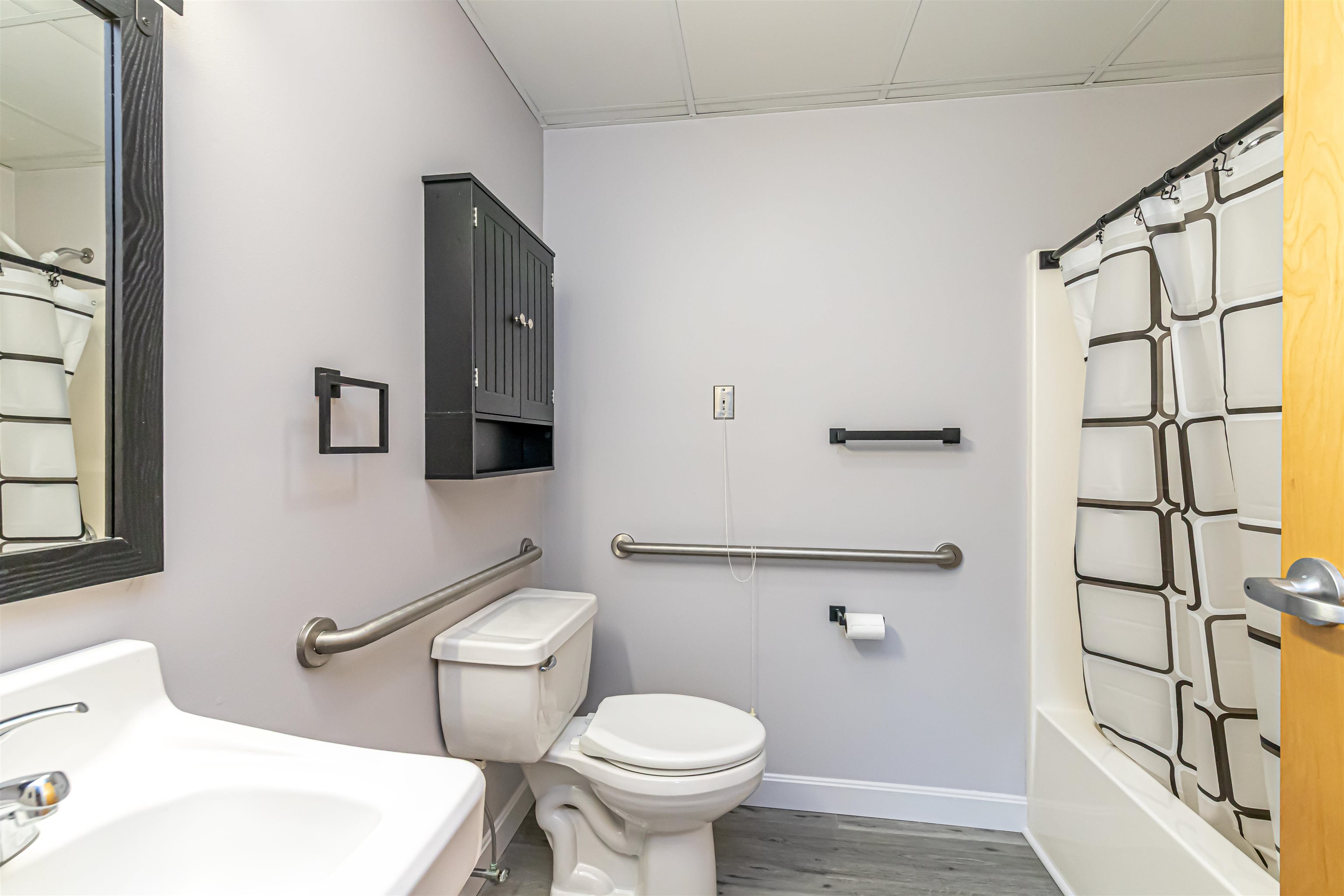29 Center Street, Unit 5 Goffstown, NH 03045 - Photo 52 of 56