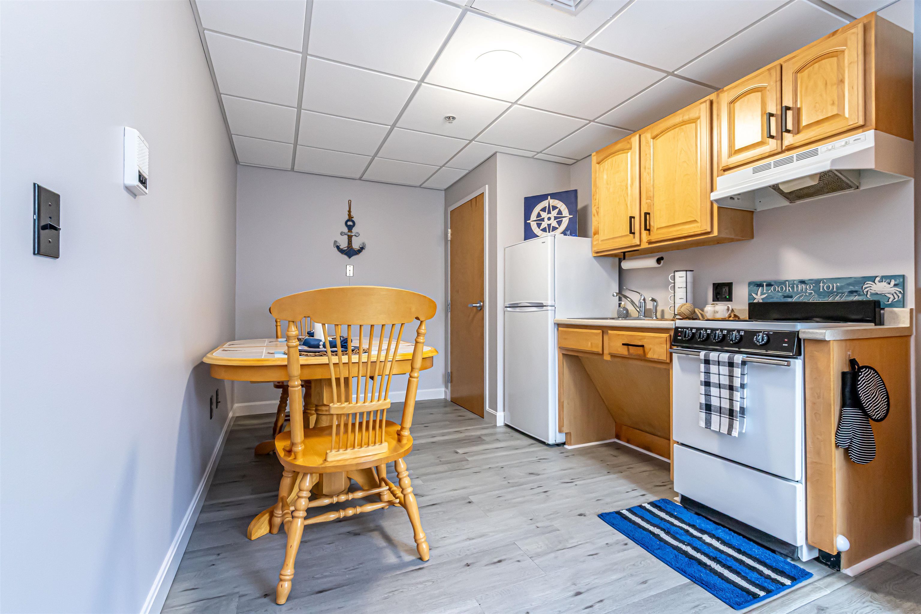 29 Center Street, Unit 5 Goffstown, NH 03045 - Photo 10 of 56