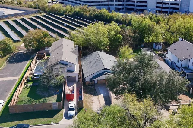 $1,600 | 1115 Brookswood Avenue, Unit B, Austin, TX 78721