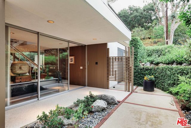 $3,250,000 | 9080 Wonderland Park Avenue, Los Angeles, CA 90046