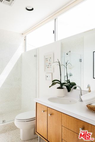 $3,250,000 | 9080 Wonderland Park Avenue, Los Angeles, CA 90046