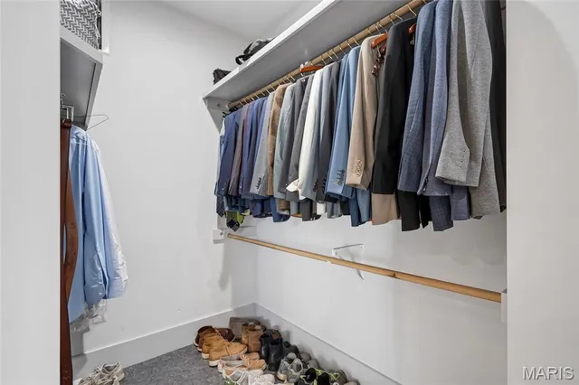 $675,000 | 120 Knights Bridge Lane, Edwardsville, IL 62025