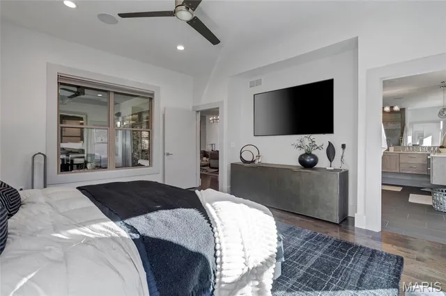 $675,000 | 120 Knights Bridge Lane, Edwardsville, IL 62025