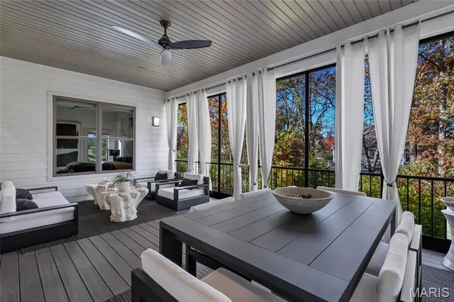 $675,000 | 120 Knights Bridge Lane, Edwardsville, IL 62025