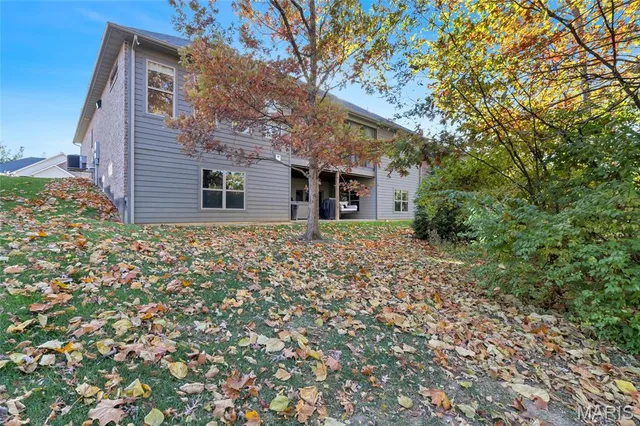 $675,000 | 120 Knights Bridge Lane, Edwardsville, IL 62025