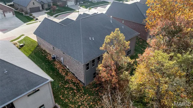 $675,000 | 120 Knights Bridge Lane, Edwardsville, IL 62025