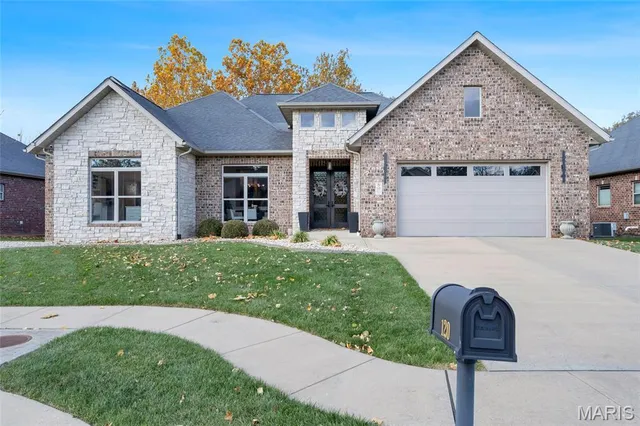 $675,000 | 120 Knights Bridge Lane, Edwardsville, IL 62025
