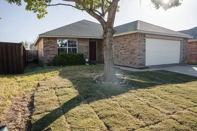 $2,195 | 5760 Mountain Stream Trail, Fort Worth, TX 76244