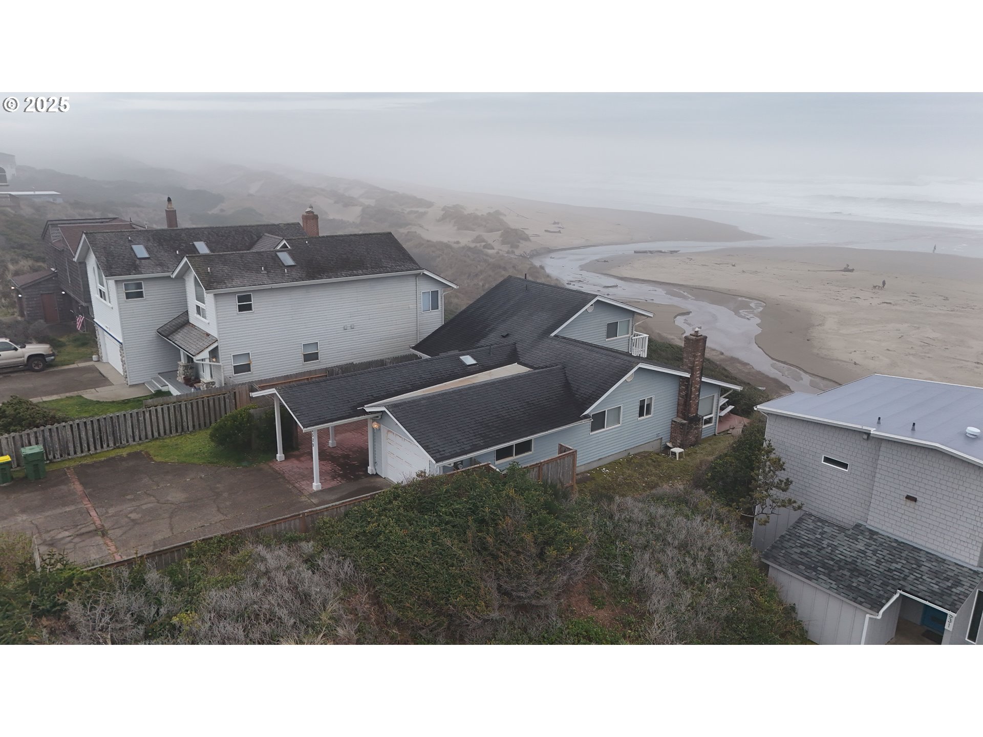 4529 Lookout Street Florence, OR 97439 - Photo 45 of 46 an aerial view of a house