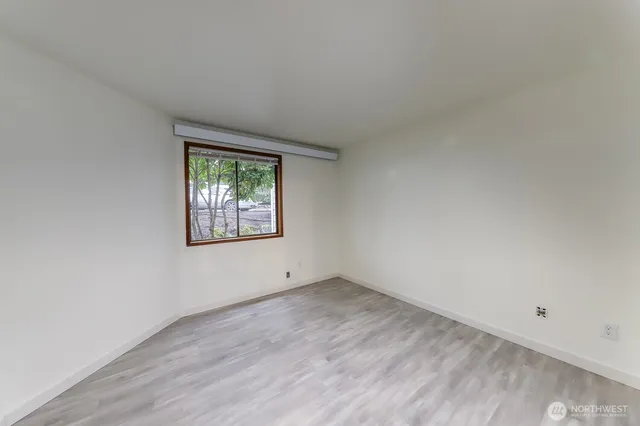 $1,735 | 19773 3rd Avenue Northwest, Unit A11, Poulsbo, WA 98370