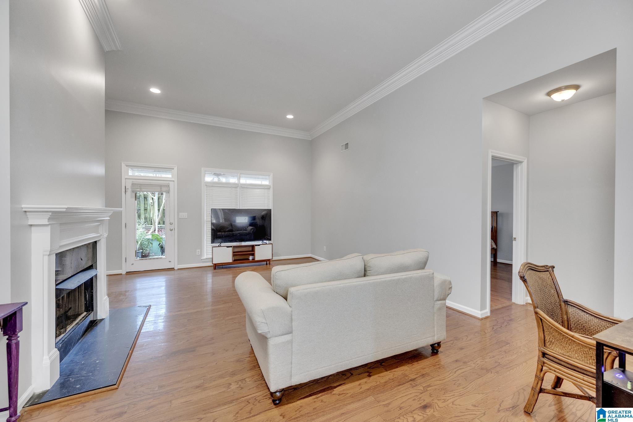 224 Beaver Trail Pelham, AL 35124 - Photo 6 of 31