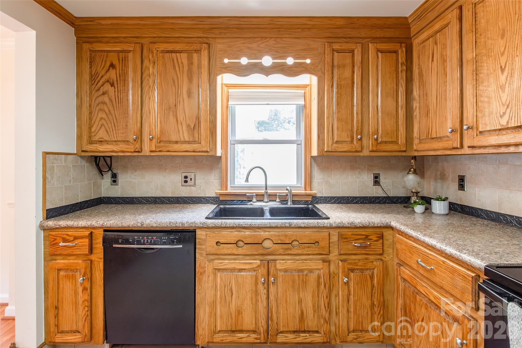 711 Linwood Road Kings Mountain, NC 28086 - Photo 13 of 30