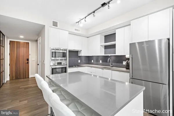 $3,600 | 1300 4th Street Southeast, Unit 213, Washington, DC 20003