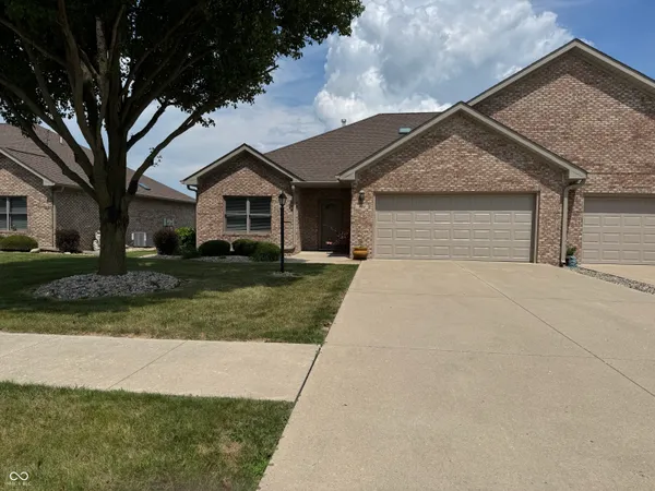 $319,900 | 121 Cardinal Lane, Alexandria, IN 46001