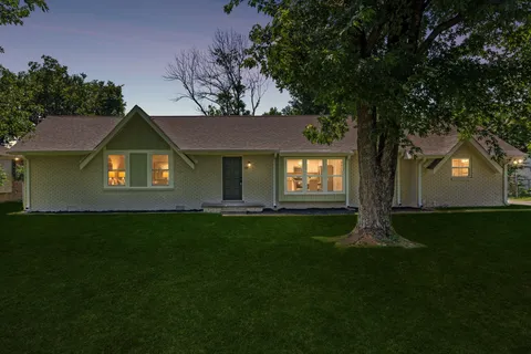 $374,000 | 1158 Woodvale Drive, Gallatin, TN 37066