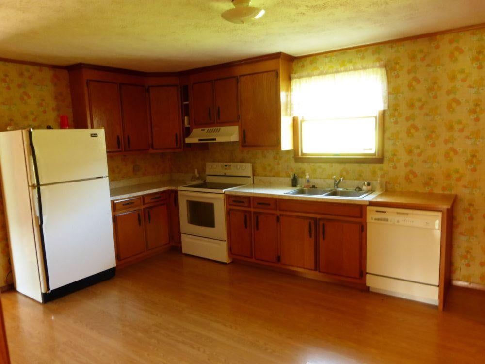 17344 North State Rte 20 Meadow Bridge, WV 25976 - Photo 10 of 41 Gallery Image 10