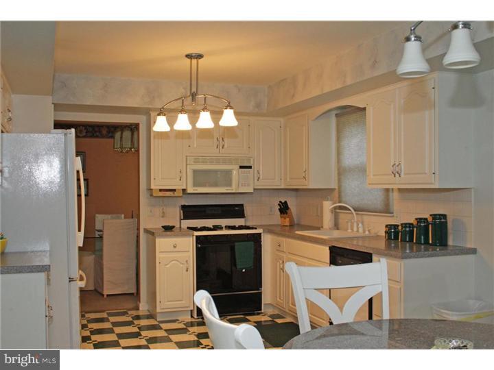 1025 Dallas Road Reading, PA 19605 - Photo 3 of 17 Gallery Image 3