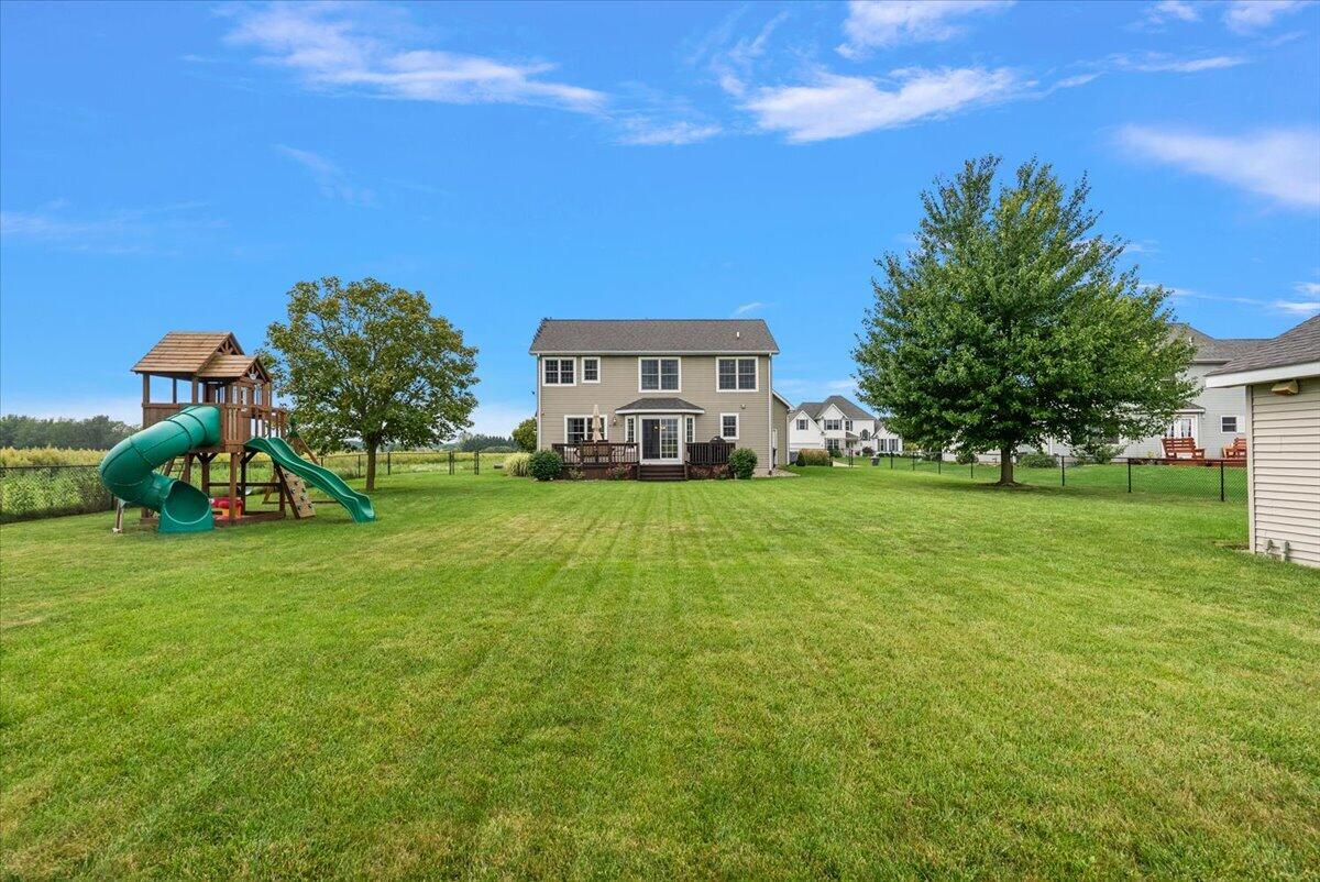 6191 Dreamcatcher Road Stevensville, MI 49127 - Photo 34 of 40 exterior backyard