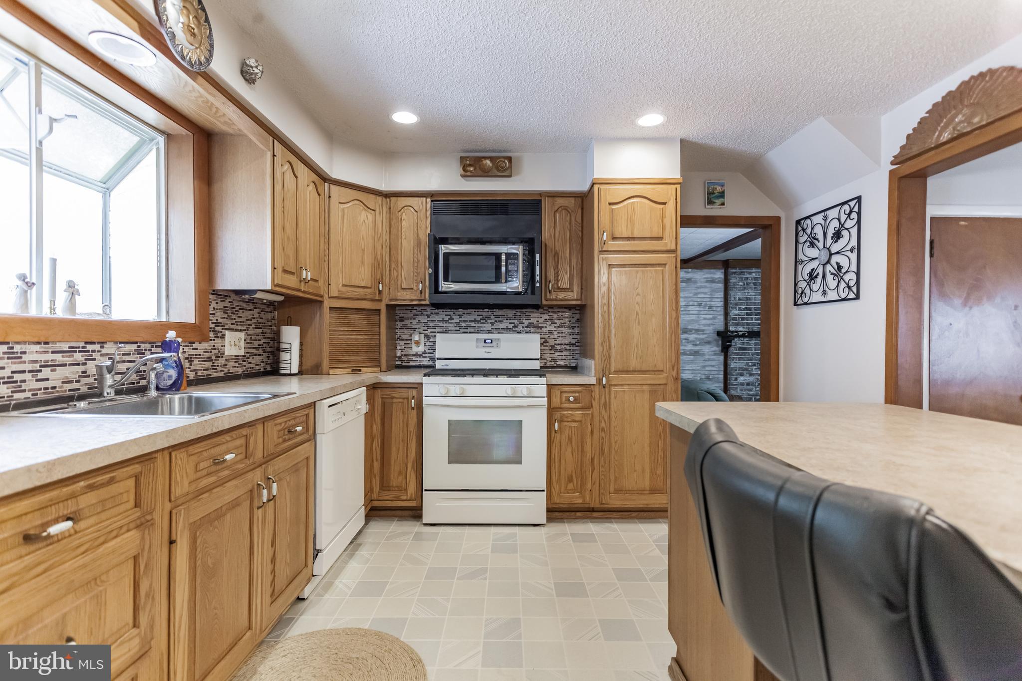 36 Christopher Mill Road Medford, NJ 08055 - Photo 14 of 35