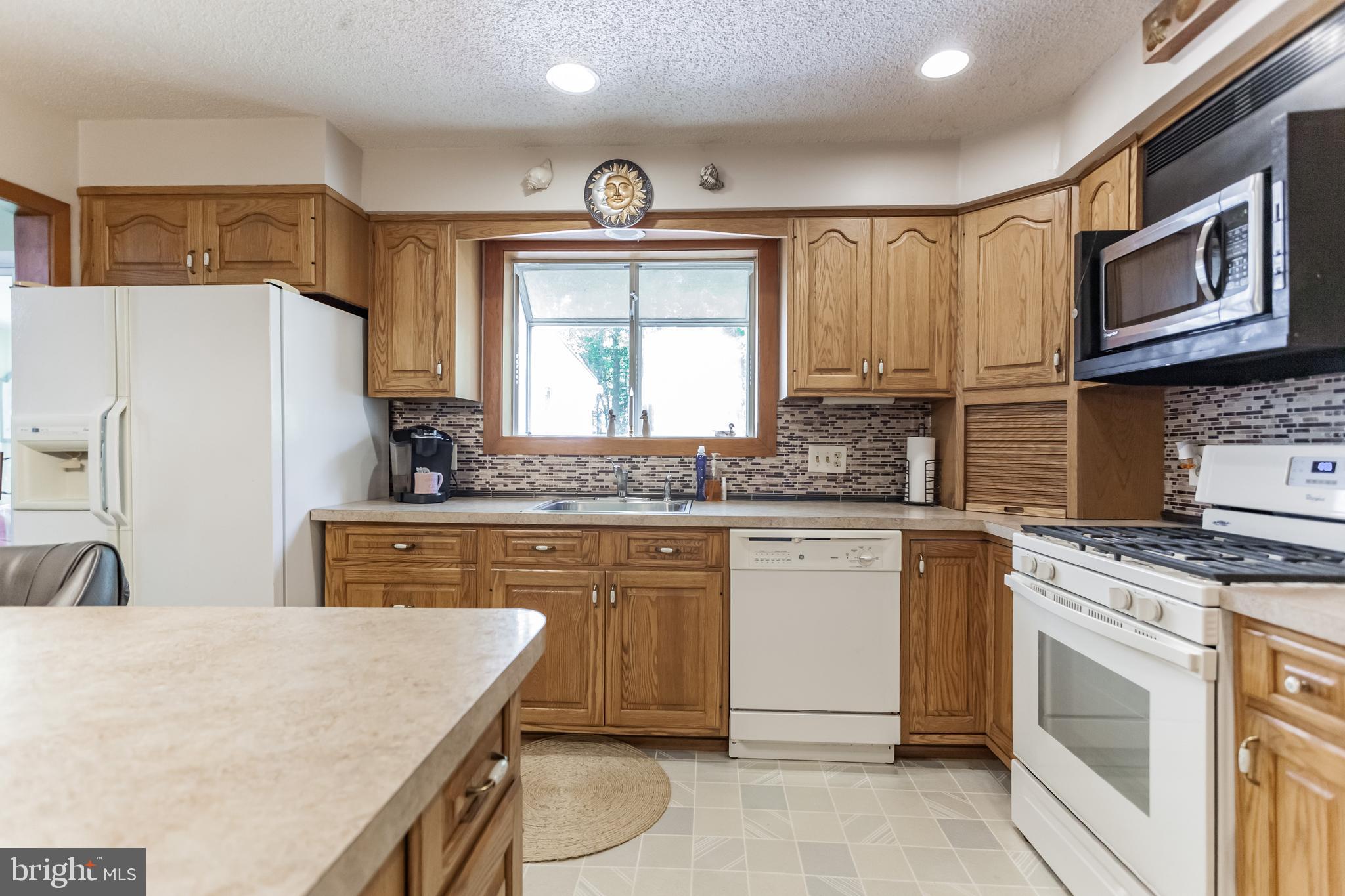 36 Christopher Mill Road Medford, NJ 08055 - Photo 15 of 35