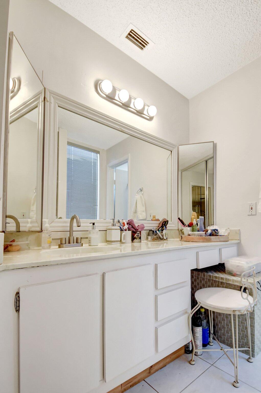 11067 Oakdale Road Boynton Beach, FL 33437 - Photo 18 of 31