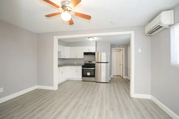 $970 | 8127 Colonial Lane, Unit 2, Houston, TX 77051