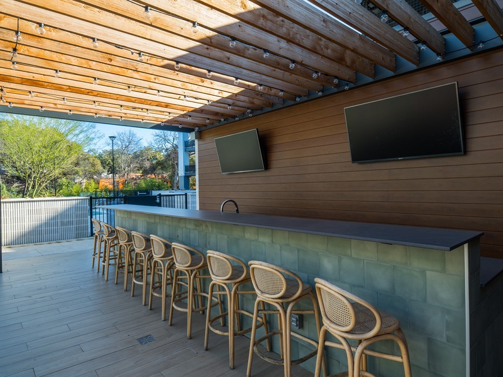 2209 South 1st Street, Unit 209 Austin, TX 78704 - Photo 25 of 33 a balcony view with a seating space