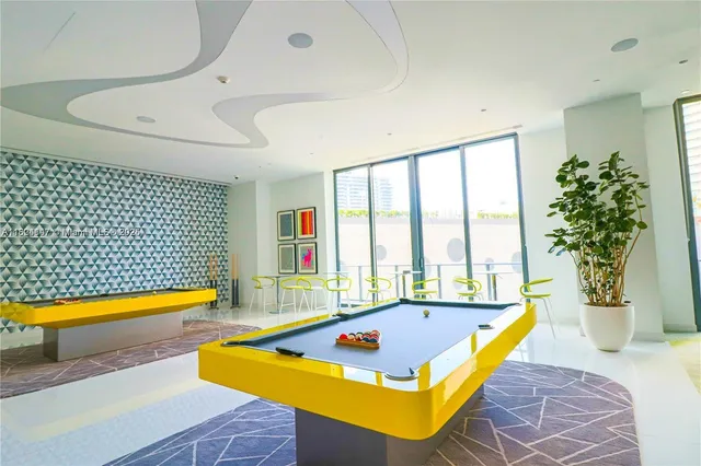 a view of a tennis court