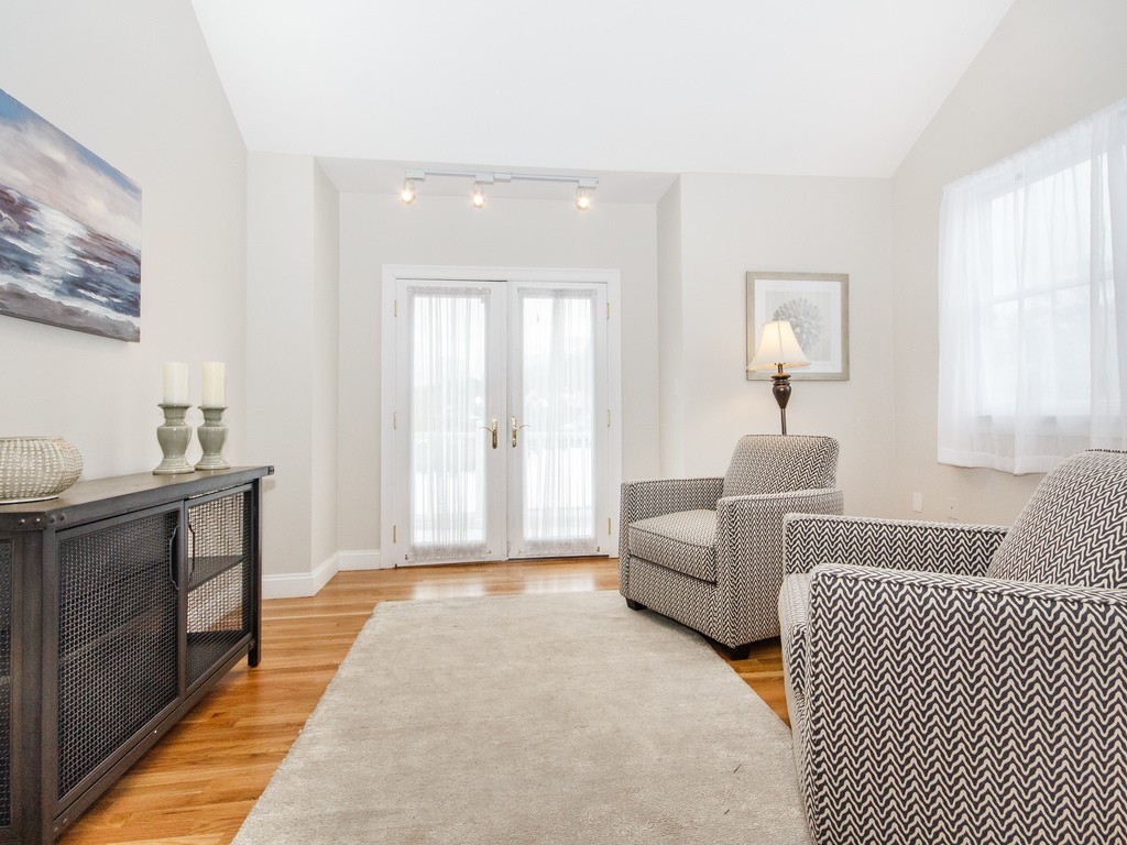 22 Sharpe Road Newton, MA 02459 - Photo 12 of 15 Gallery Image 12