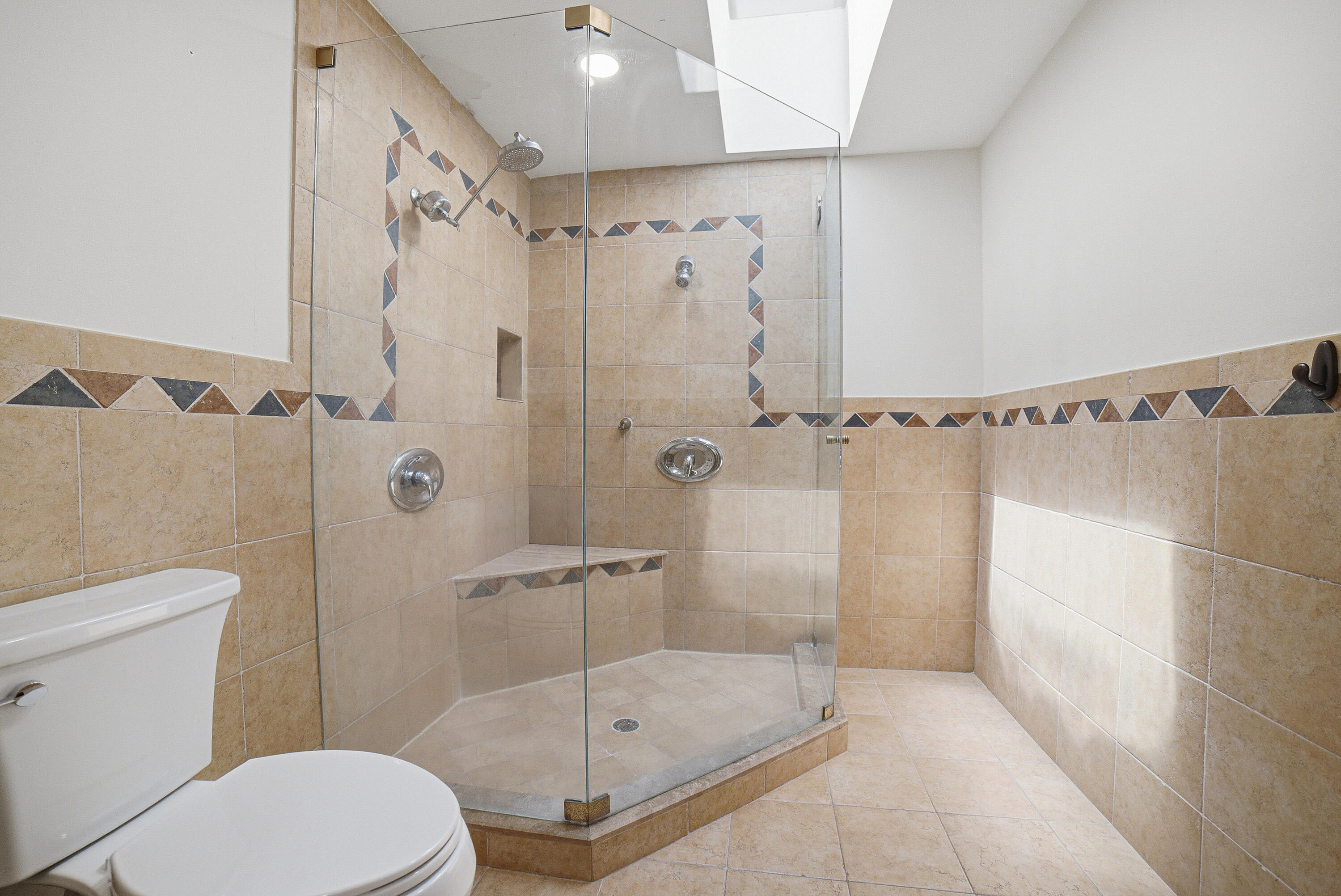 6024 Glendale Drive Boca Raton, FL 33433 - Photo 22 of 36 Bedroom2-Bathroom-B