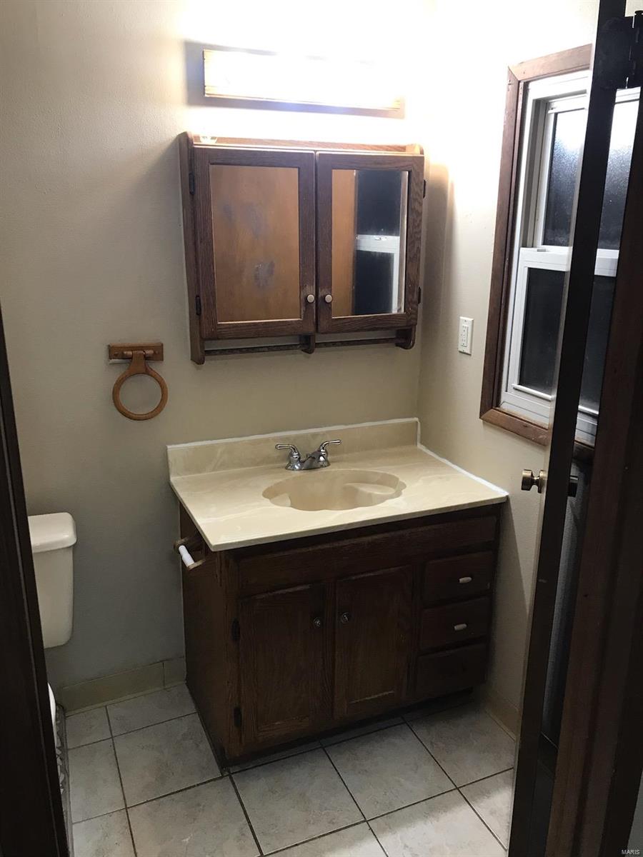 235 Presley Road St. Louis, MO 63137 - Photo 17 of 19